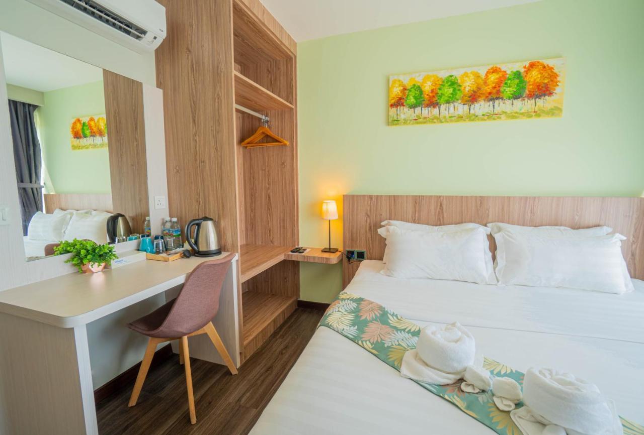 Flypod Hotel Kota Kinabalu Esterno foto