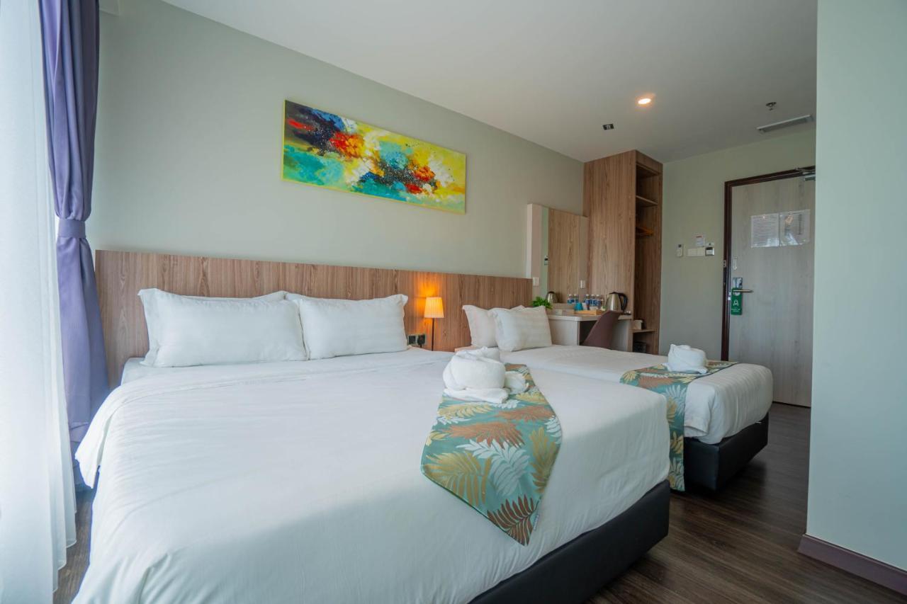 Flypod Hotel Kota Kinabalu Esterno foto