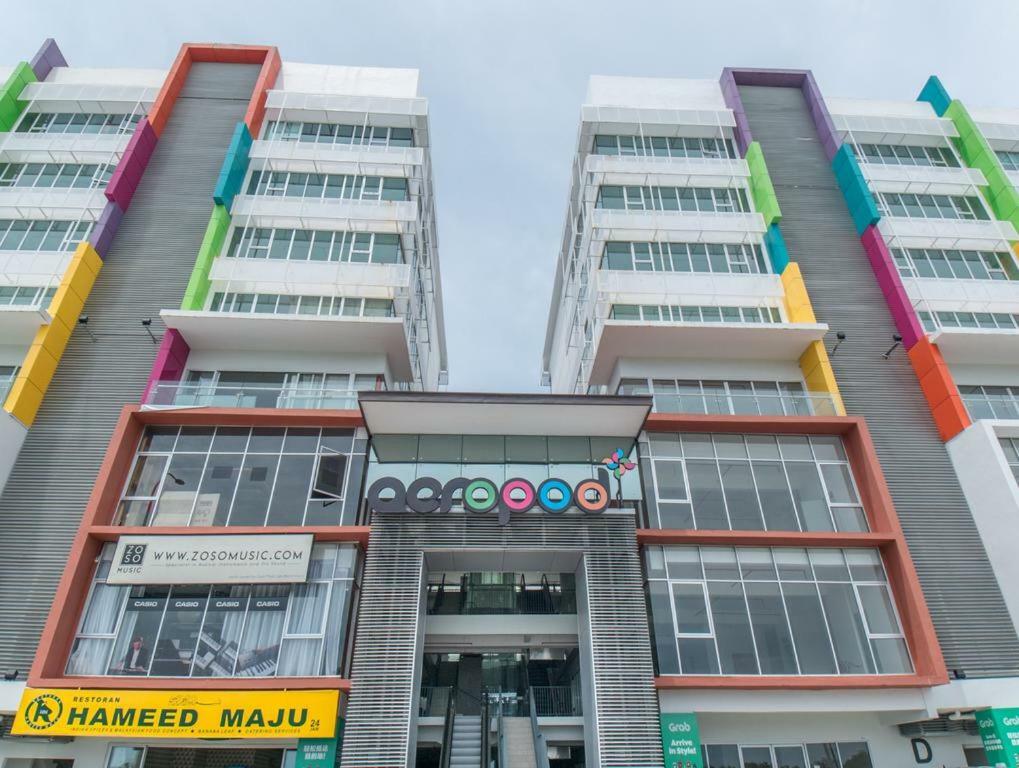 Flypod Hotel Kota Kinabalu Esterno foto
